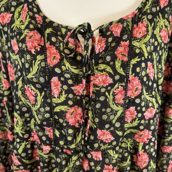 Black and red floral print long sleeve flowy oversized top size 1X - Picture 2 of 6